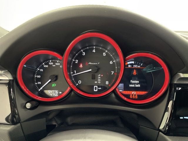 2023 Porsche Macan T