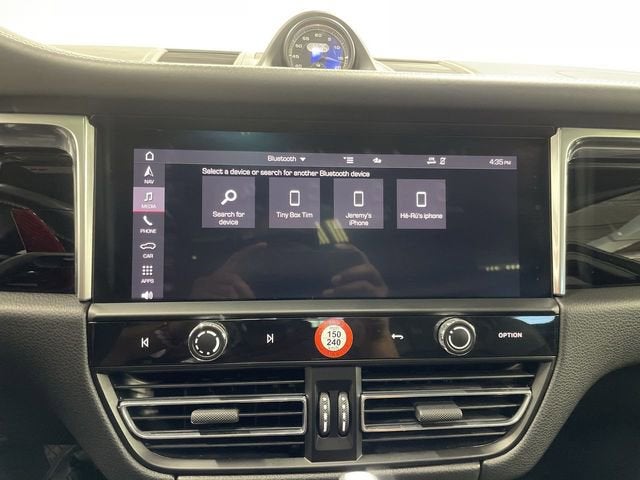 2023 Porsche Macan T