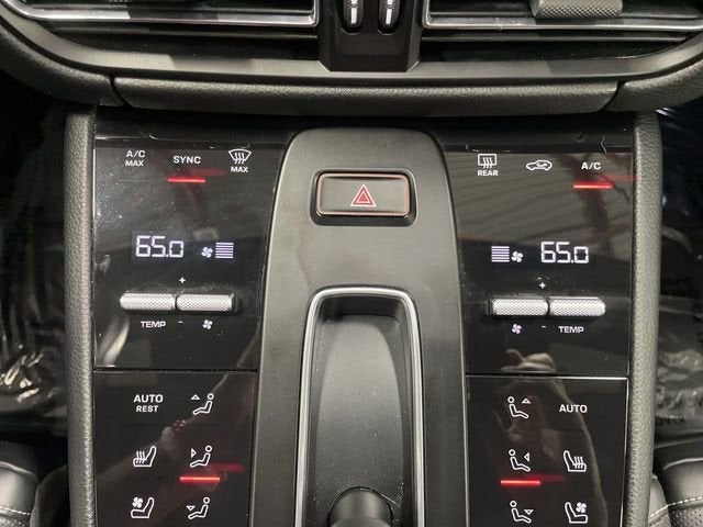 2023 Porsche Macan T