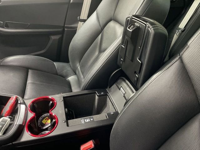 2023 Porsche Macan T