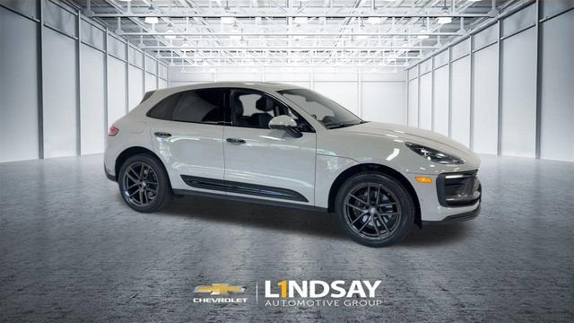 2023 Porsche Macan T