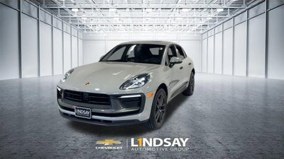 2023 Porsche Macan T