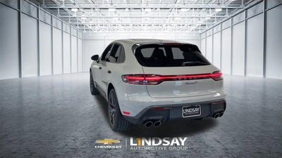 2023 Porsche Macan T