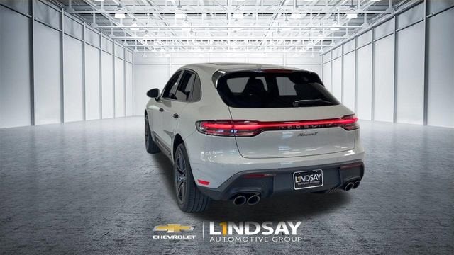 2023 Porsche Macan T