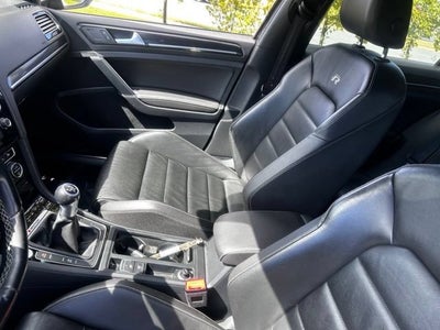 2016 Volkswagen Golf R 4-Door