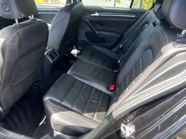 2016 Volkswagen Golf R 4-Door