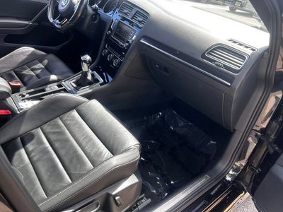 2016 Volkswagen Golf R 4-Door
