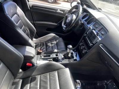 2016 Volkswagen Golf R 4-Door
