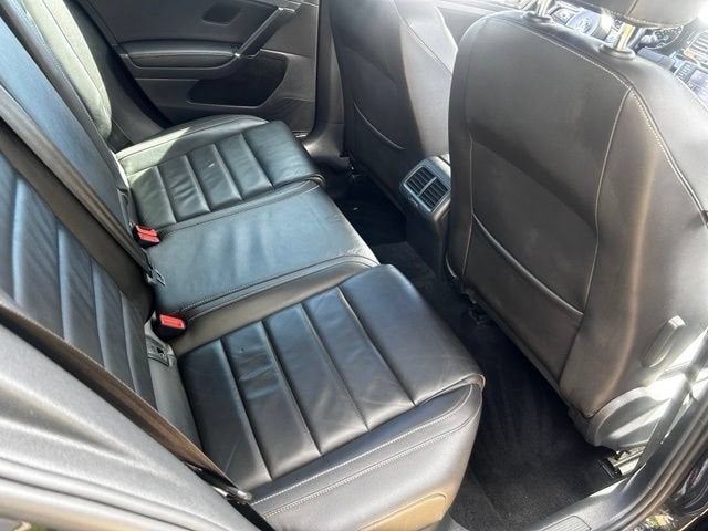 2016 Volkswagen Golf R 4-Door