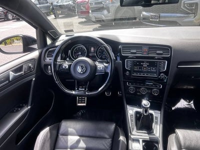 2016 Volkswagen Golf R 4-Door