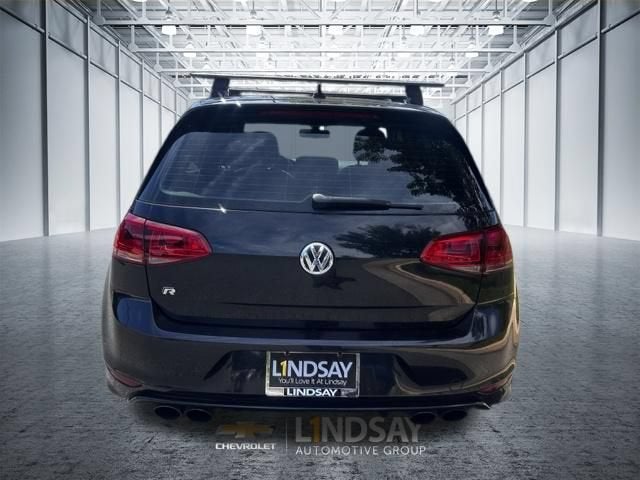 2016 Volkswagen Golf R 4-Door