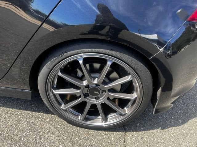 2016 Volkswagen Golf R 4-Door
