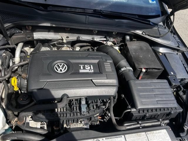2016 Volkswagen Golf R 4-Door